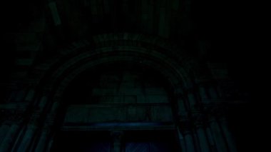 Gotik bir binanın iç mekan görüntüleri.