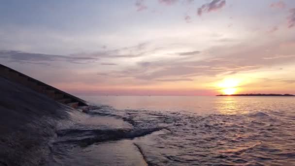 Solnedgången Över Havet — Stockvideo