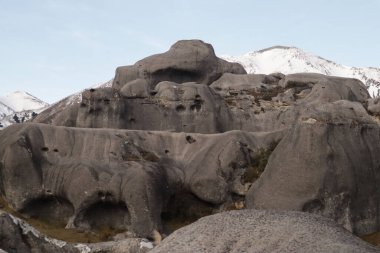 Yeni Zelanda, Canterbury 'deki Bisti Çorak Toprakları Kalesi tepesinde çekilmiş.