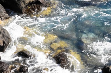Mavi Su Atlantik Okyanusu 'nda Doku Dalgaları