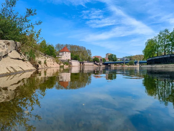 Una Splendida Vista Sul Fiume Doubs Gli Edifici Vicini Besancon — Foto Stock