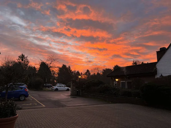 Beautiful View Houses Parked Cars Yard Orange Sunset — Stock Photo, Image