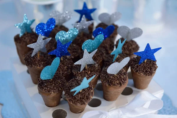 Primer Plano Cupcakes Chocolate Con Formas Estrella Corazón — Foto de Stock