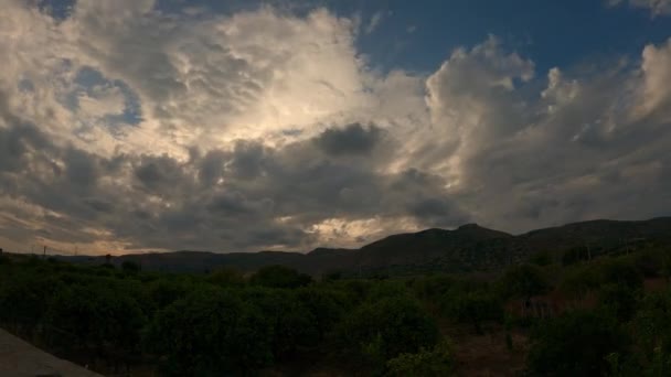 Zeitraffer Eines Sonnenuntergangs Mit Wolken Und Den Hybläischen Bergen Hintergrund — Stockvideo