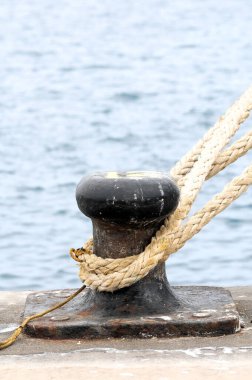 İspanya 'nın Kanarya Adaları' nda bir İskelede Paslı Bağlanma