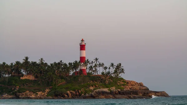 Phare Rouge Blanc Capturé Sur Rivage Kerala Inde — Photo