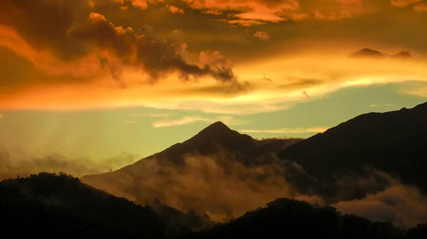 Belo Pôr Sol Atrás Pico Oriental Parque Nacional Waraira Repano — Fotografia de Stock