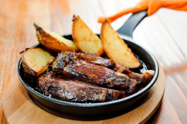 Tavadaki kaburgaların yakın çekim görüntüsü.