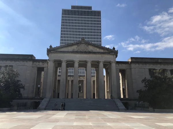 Eine Schöne Aufnahme Des Nashville Plaza Regierungsgebäudes Vor Blauem Himmel — Stockfoto