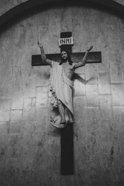 Ένα Κοντινό Του Αγάλματος Του Ιησού Στην Εκκλησία — Φωτογραφία Αρχείου