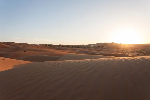 迪拜附近沙漠上空的太阳耀斑 — 图库照片
