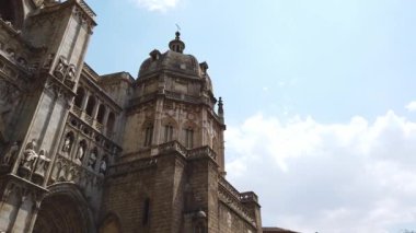 İspanya 'nın kutsal Toledo Katedrali' nin ikonik kubbesini gösteren tam bir HD videosu.