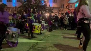 Kadınlar Günü gösterisindeki Batucada grubu