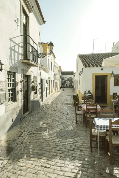 Portekiz Deki Eski Binaların Olduğu Eski Bir Kaldırım Taşı Sokağının — Stok fotoğraf