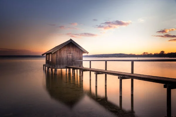 Une Belle Vue Hangar Bateaux Sur Lac Ammersee Contre Ciel — Photo