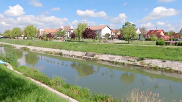 ルーマニアのティミソアラ州ベガ川近くのパルクウジーニ — ストック動画