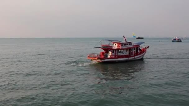 Barcos Pesca Salen Mar Línea Tiempo Noche — Vídeo de stock