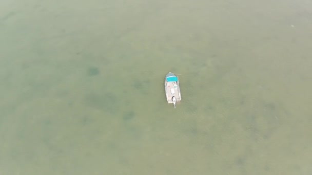 Letecký Pohled Loď Tyrkysové Vodě Poloostrově Coromandel Nový Zéland — Stock video