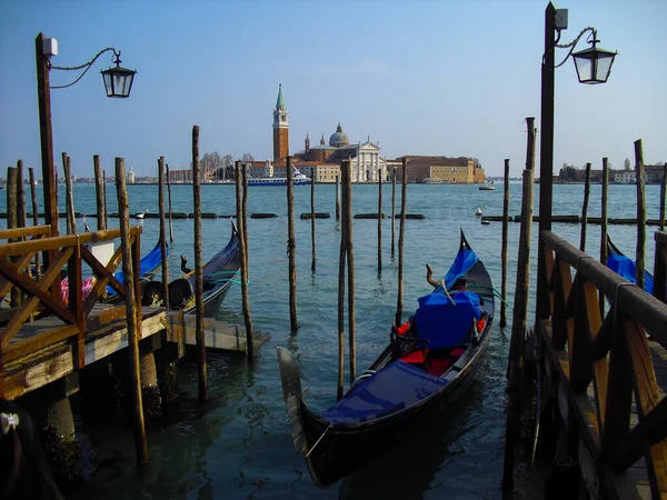 Schöne Architektur Und Gondeln Der Stadt Venedig Italien — Stockfoto