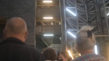 Romanya 'daki Salina Turda Tuz Madeni Tarihi Alanı ve yeraltı tema parkı