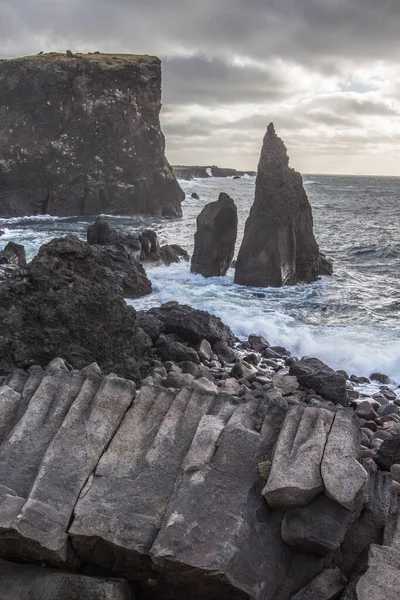 冰岛雷克雅斯特火山悬崖的垂直拍摄 — 图库照片
