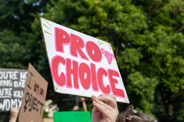 Protesters Holding Cardboard Signs Supreme Court Overturned Roe Wade Foley — Stock Photo, Image
