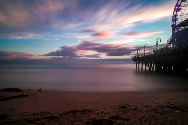 Céu Roxo Brilhante Por Sol Sobre Cais Santa Monica Los — Fotografia de Stock