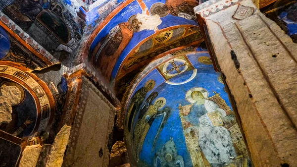Старі Прекрасні Прикраси Стінах Печерної Церкви Токалі Каппадокії — стокове фото