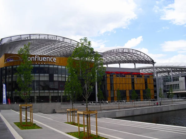Główne Centrum Handlowe Confluence Lyonie Francja — Zdjęcie stockowe