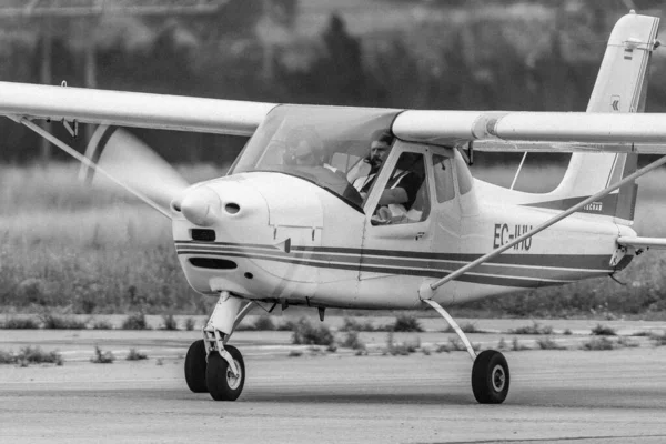 Detail Schwarz Weiß Eines Alten Leichtflugzeugs Tecnam P92 Echo — Stockfoto