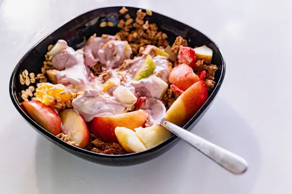 Bowl Cereals Yoghurt Fruit — Stock Photo, Image