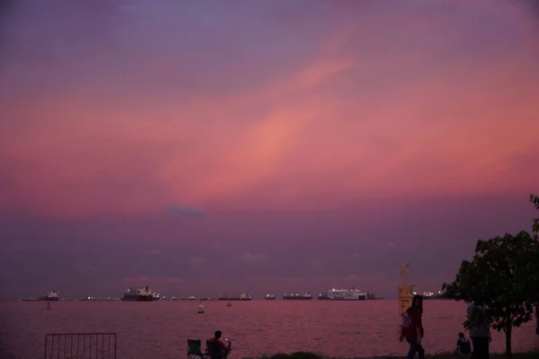 日没後の海岸線の風景撮影 — ストック写真