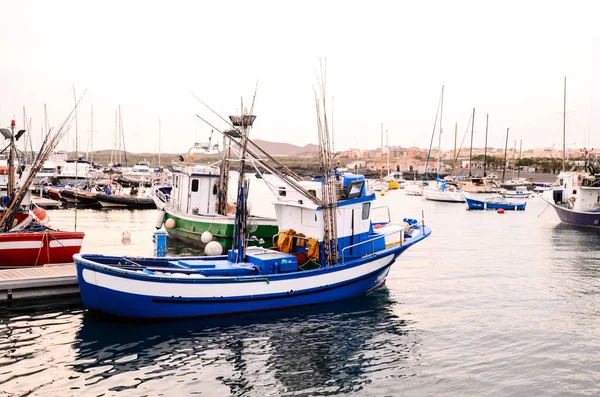 Barco Pesca Azul Início Manhã — Fotografia de Stock