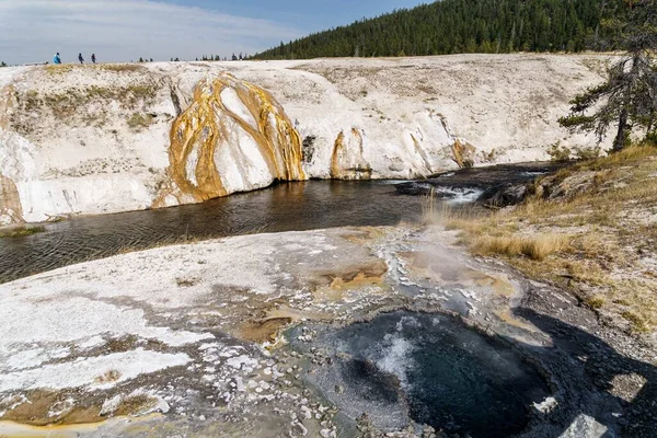 Płynący Gejzer Gorące Źródła Parku Narodowym Yellowstone — Zdjęcie stockowe