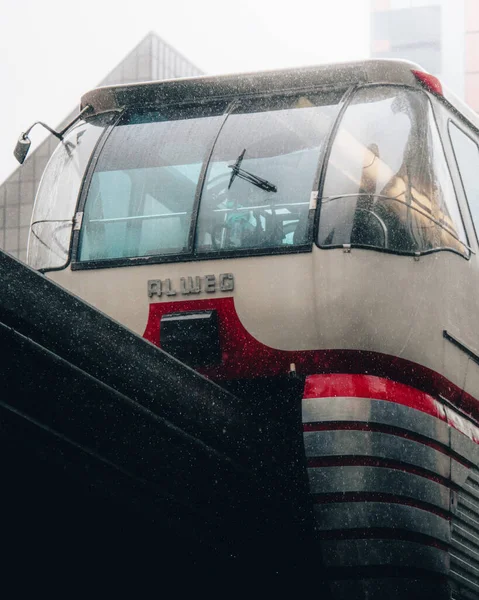 雪の日の高速列車 — ストック写真