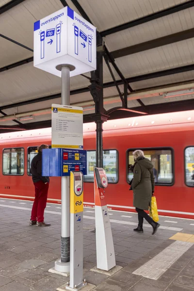 Transferir Pólos Eletrônicos Diferentes Prestadores Serviços Transporte Público Com Pessoas — Fotografia de Stock