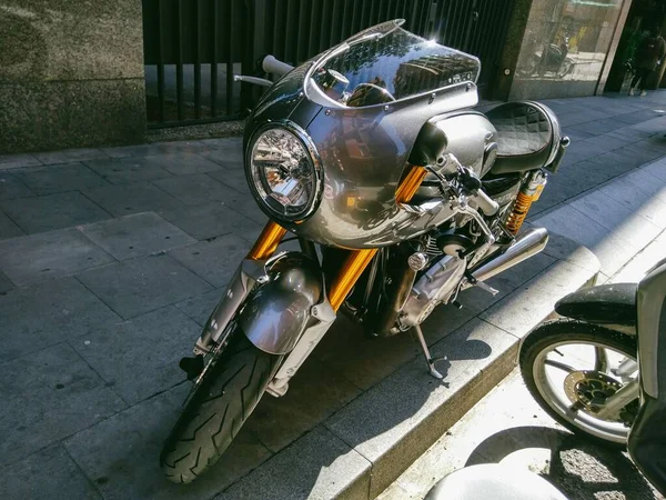 Moto Clásico Restaurado Calle Triumph Thruxton — Foto de Stock
