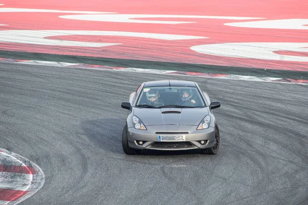 Klasik Japon ralli arabası sokaklardaydı. Toyota Celica