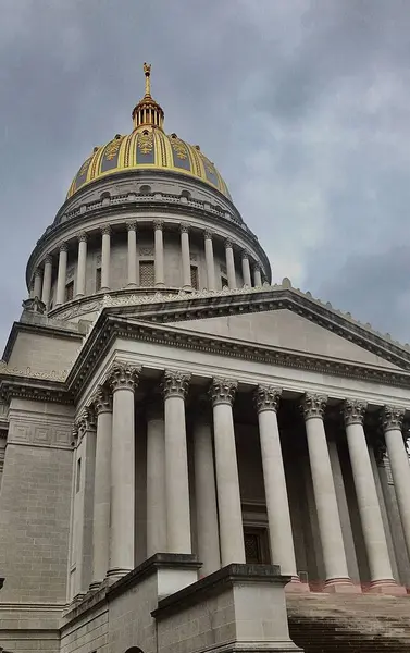 Vertikální Záběr Budovy Capitol Charlestonu Usa — Stock fotografie