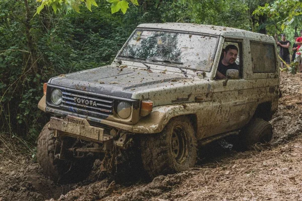 Viejo Japón 4X4 Offroad Coche Modificado Para Juicio Toyota Land —  Fotos de Stock