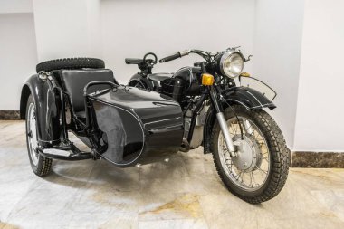 Klasik motosiklet motoru restore edildi. Ural