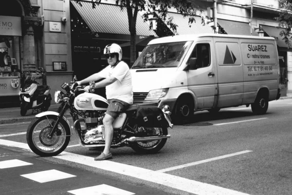 Classica Moto Nera Parcheggiata Strada Triumph Boneville — Foto Stock