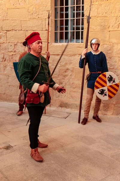 Noble Francesco Gatto Demostrando Sus Armas Público Una Recreación Vida — Foto de Stock