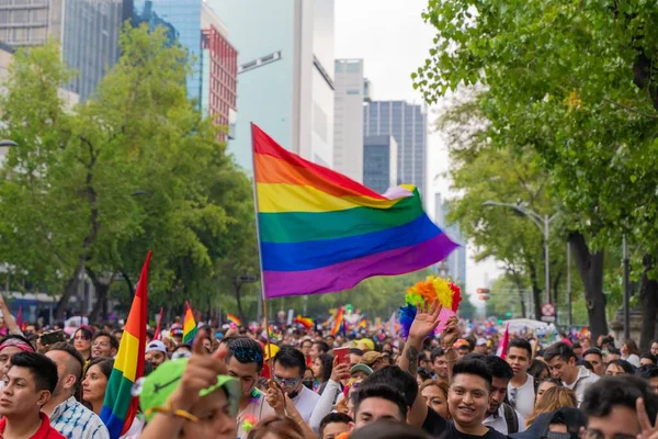 Ciudad México México Junio 2022 Miles Personas Desfile Del Orgullo —  Fotos de Stock