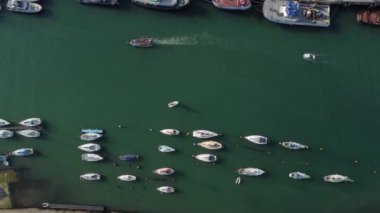 Weymouth Limanı 'nda 4K İHA görüntüsü