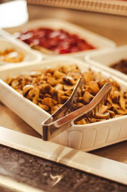 Çok sağlıklı ve lezzetli bir düğün yemeği.