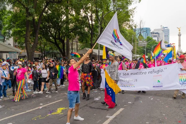 Mexico City Mexiko Juni 2022 Tusentals Människor Pride Parade Reforma — Stockfoto