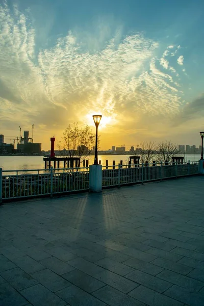 Zachód Słońca Nad Rzeką Huangpu Szanghaj Miasto Chiny — Zdjęcie stockowe