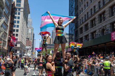 New York 'ta 26 Haziran 2022' de New York Onur Yürüyüşü 'nde sahne alacak.