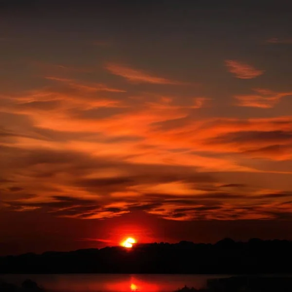 Une Belle Vue Sur Paysage Avec Lac Coucher Soleil — Photo